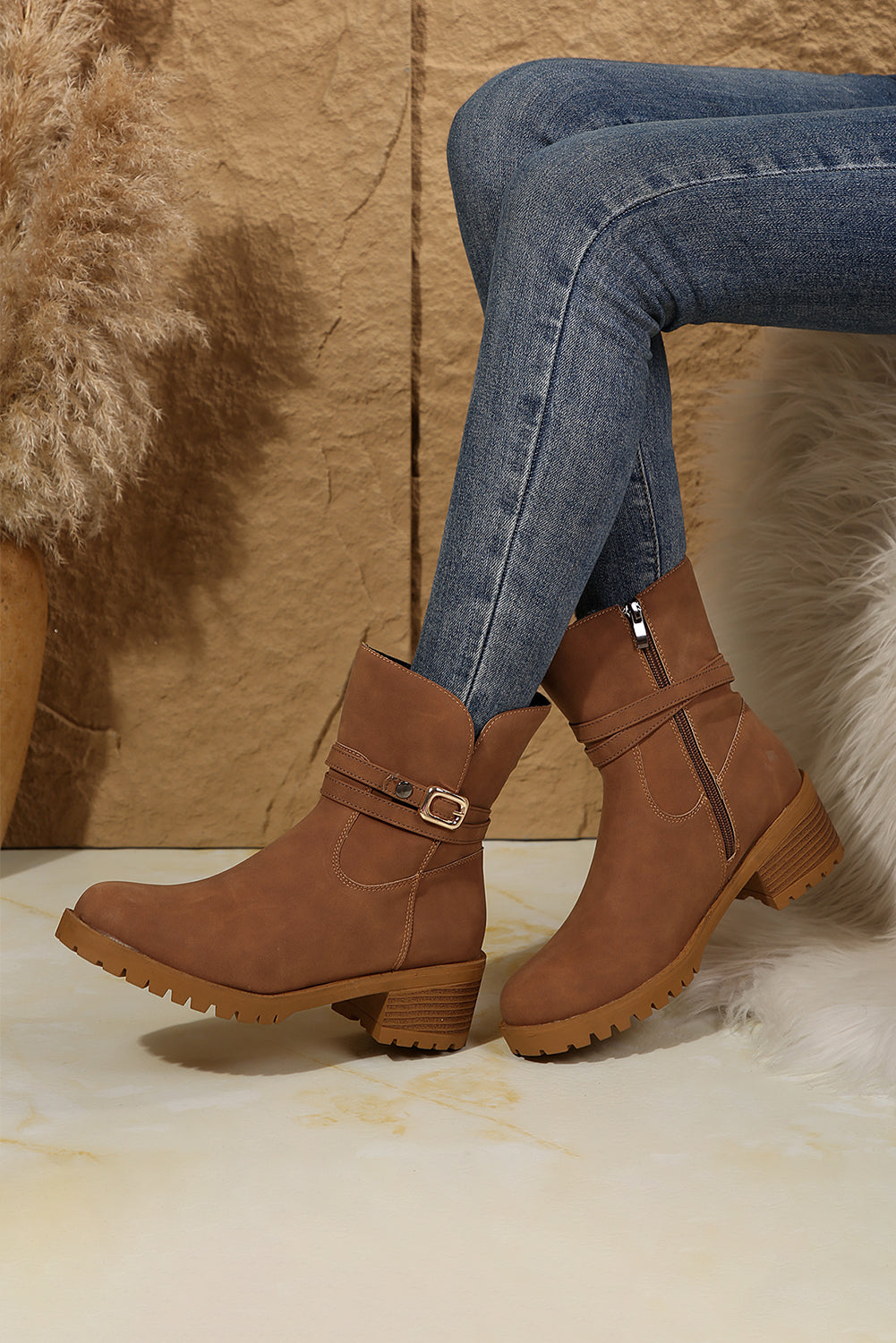 Virginia | Supportive and versatile orthopedic boots