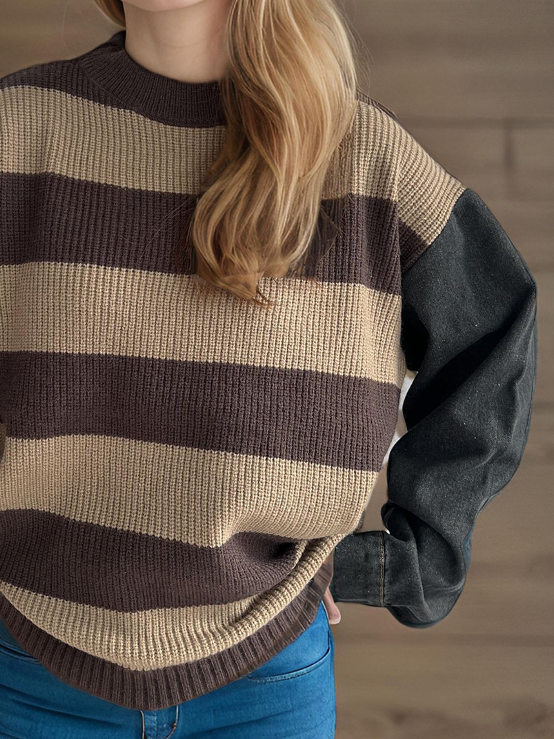 Johana | Contrasting long-sleeved sweater with a crew neck