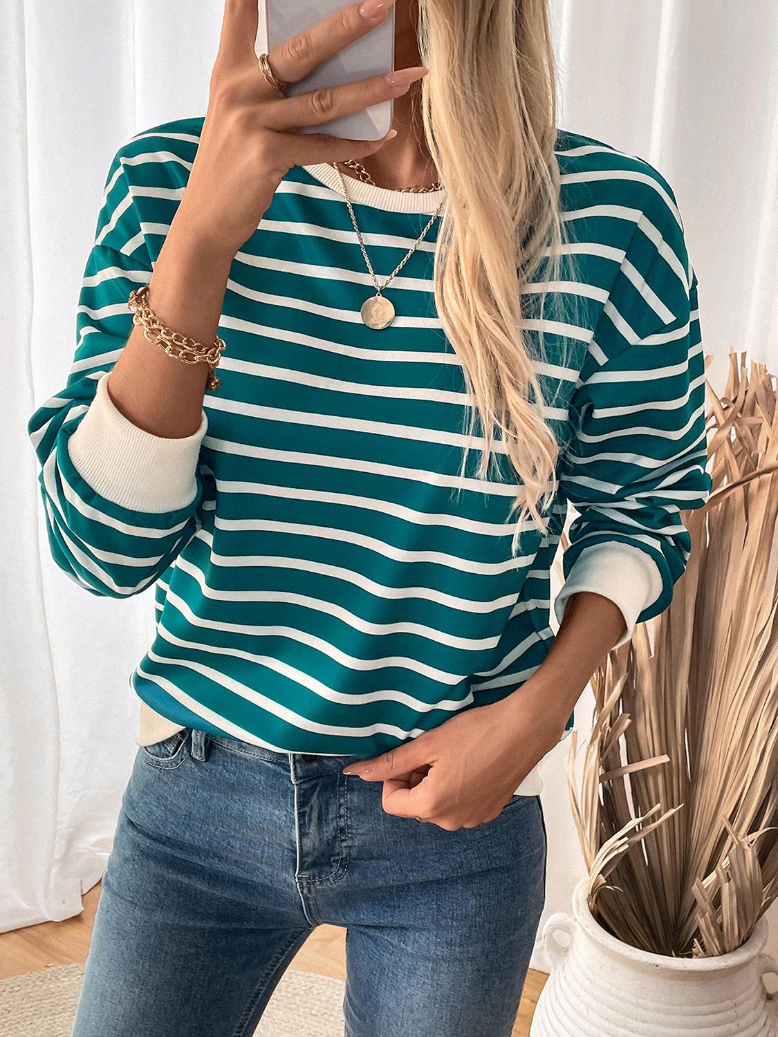 Verónica | Perfee striped long sleeve crew neck sweatshirt with contrast