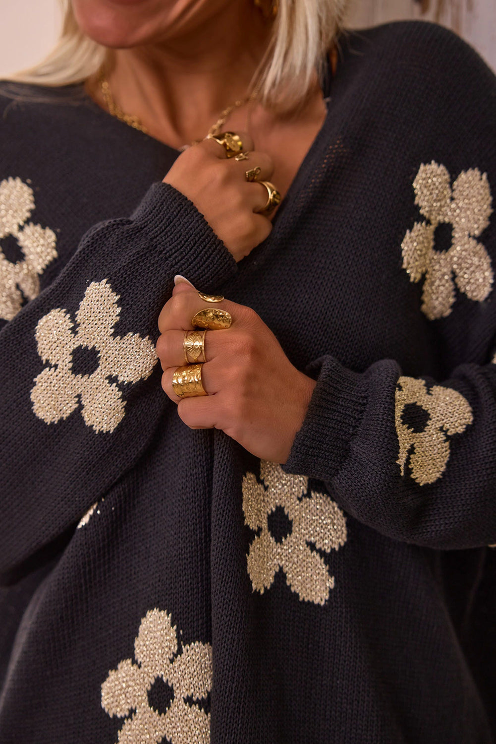 Rocio | Elegant and versatile winter cardigan