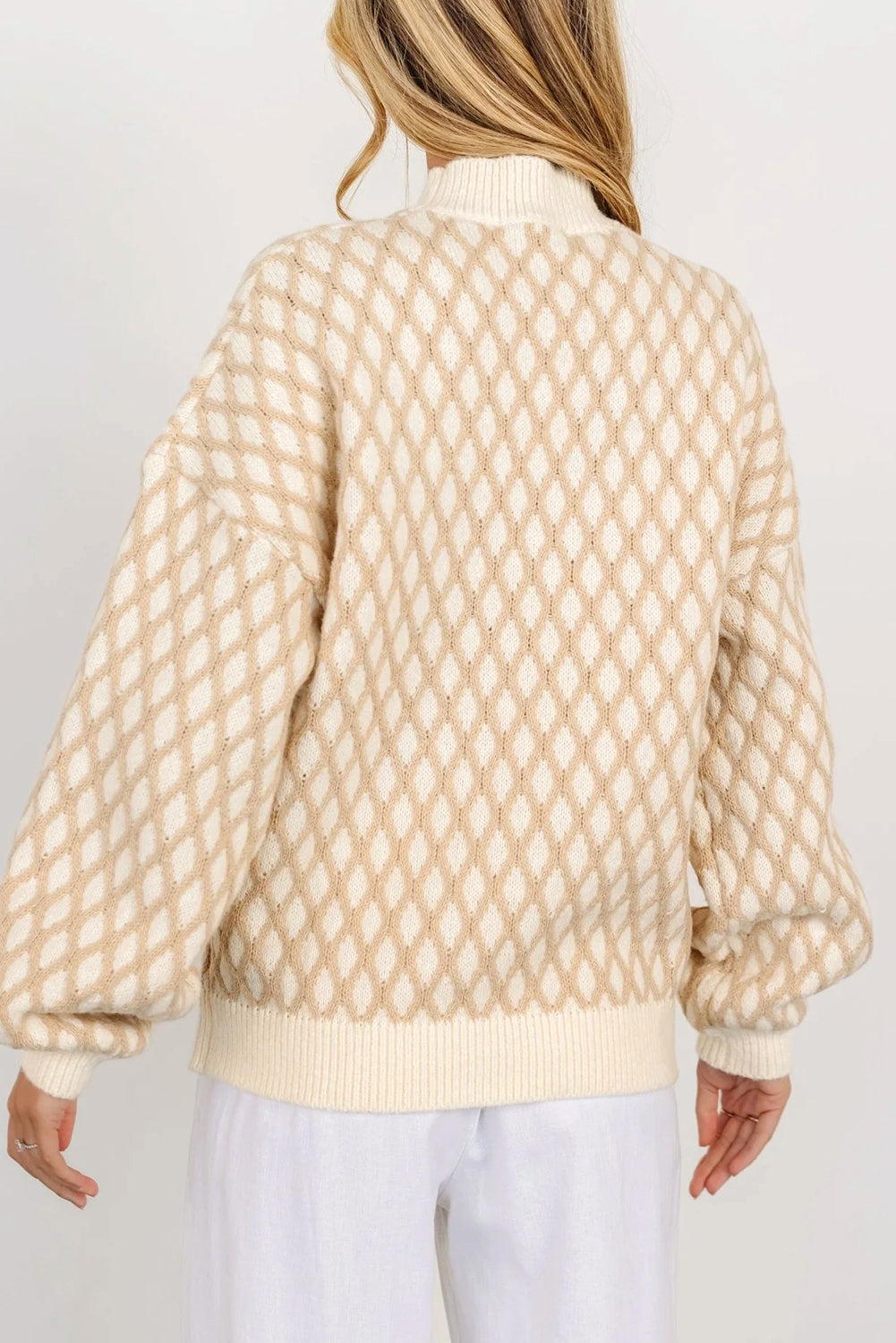 Miriam | Long-sleeved sweater with a stand-up collar and a diamond pattern
