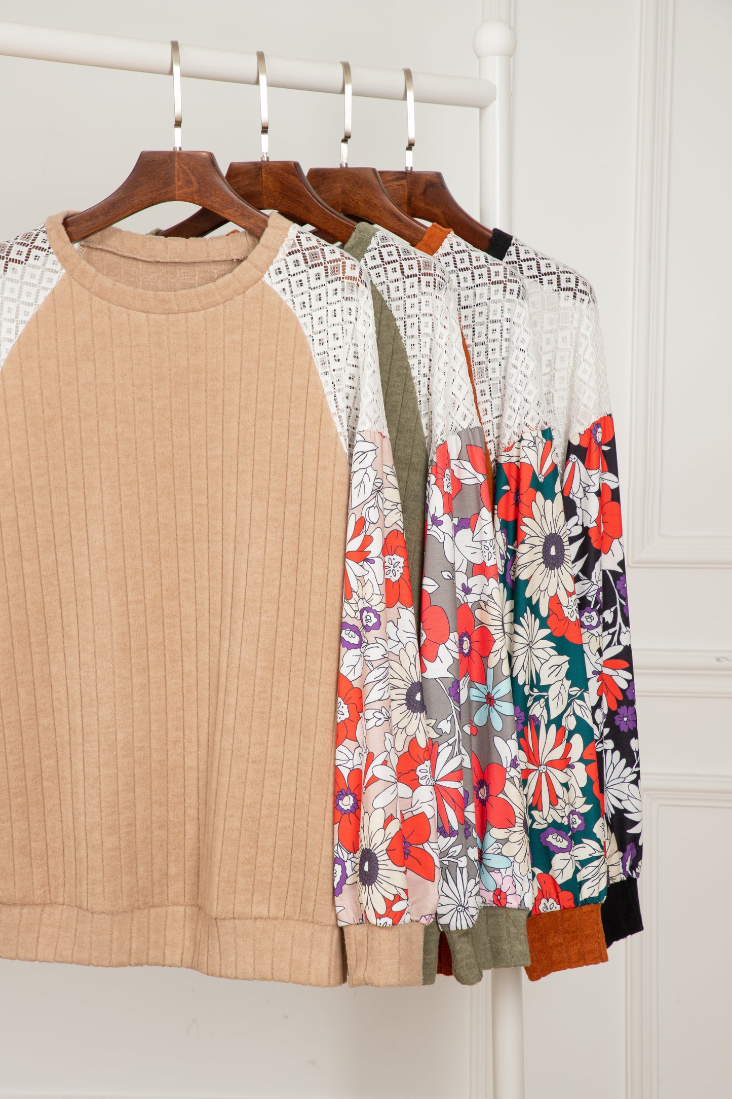 Irma | Fashionable and effortless winter blouse