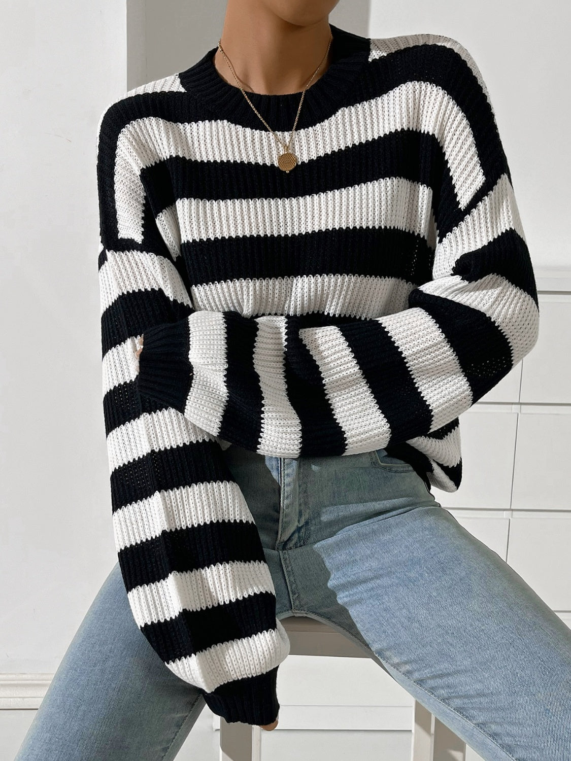 Paula| Modern and fashionable winter sweater