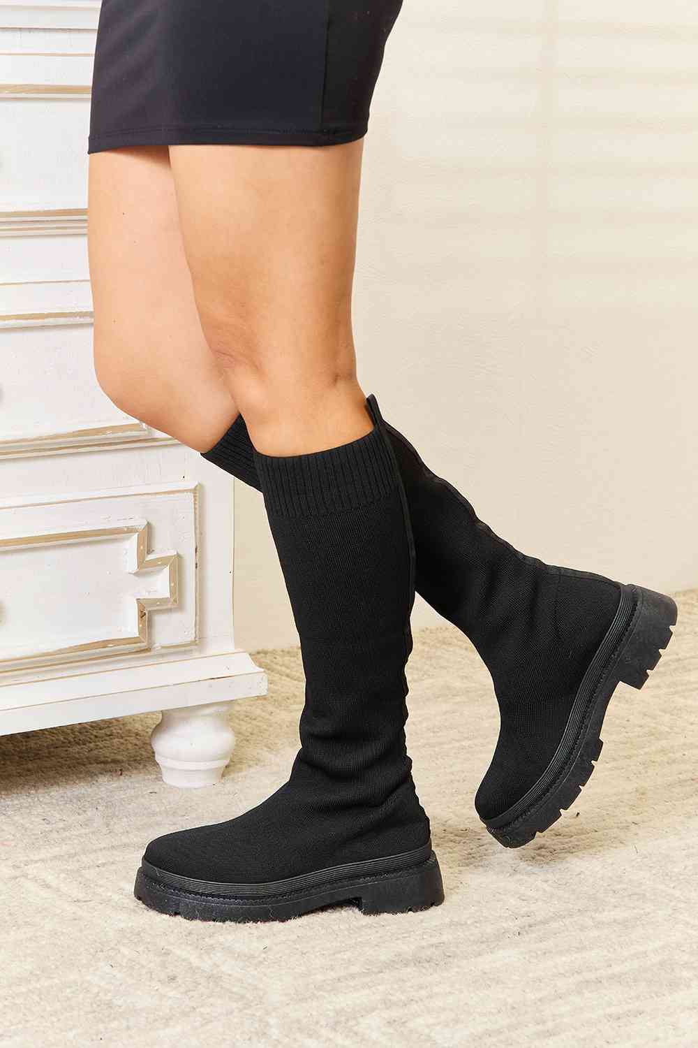Ludmila | Elegant and detailed support boots
