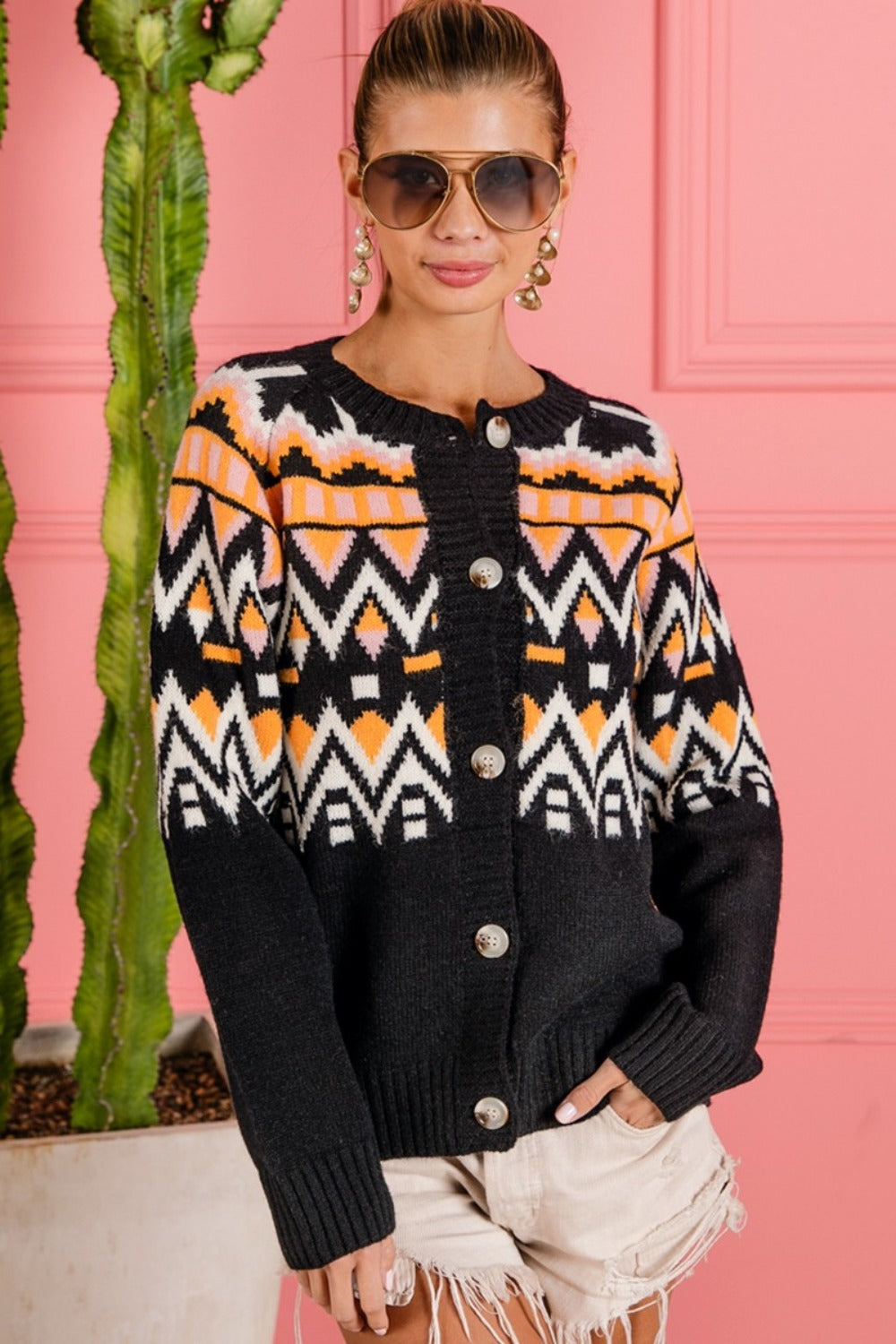 Irene | Cardigan with buttons and ethnic pattern