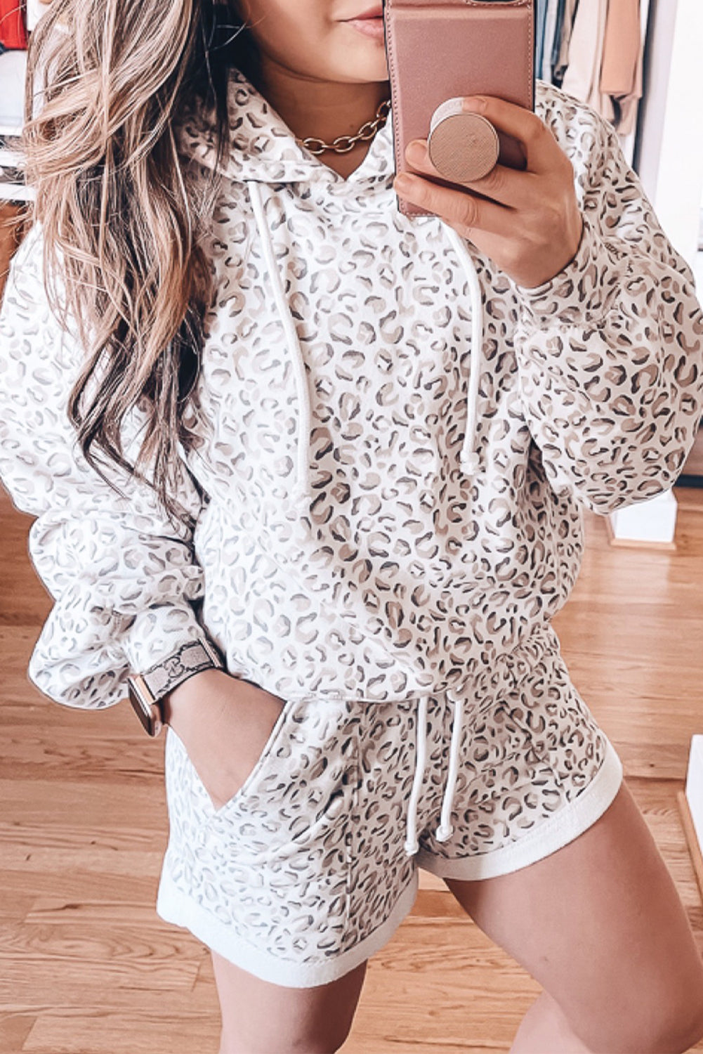 Maria Elena | Elegant and casual winter shorts