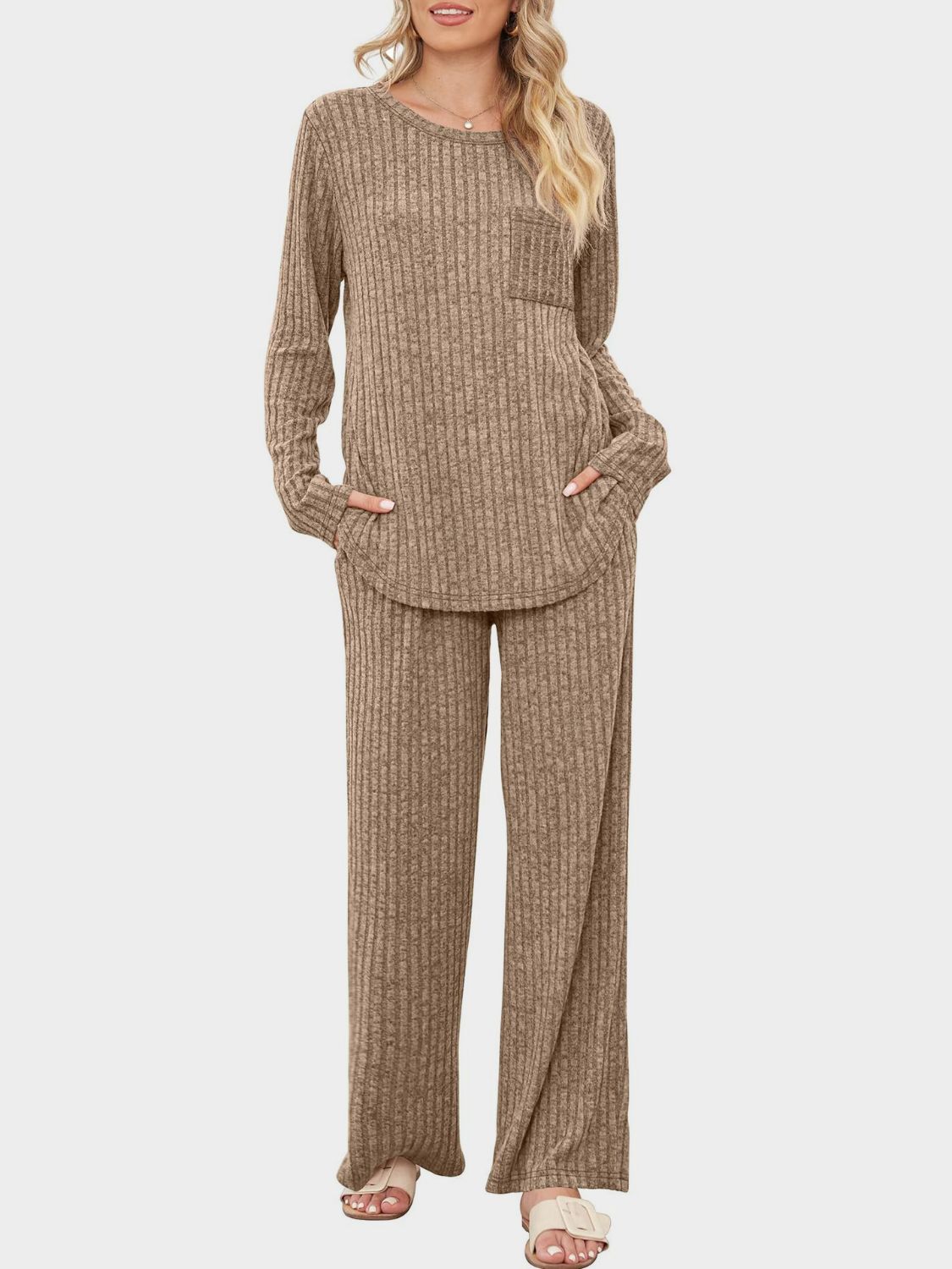 Henriette | Set consisting of a long-sleeved top and crew-neck trousers