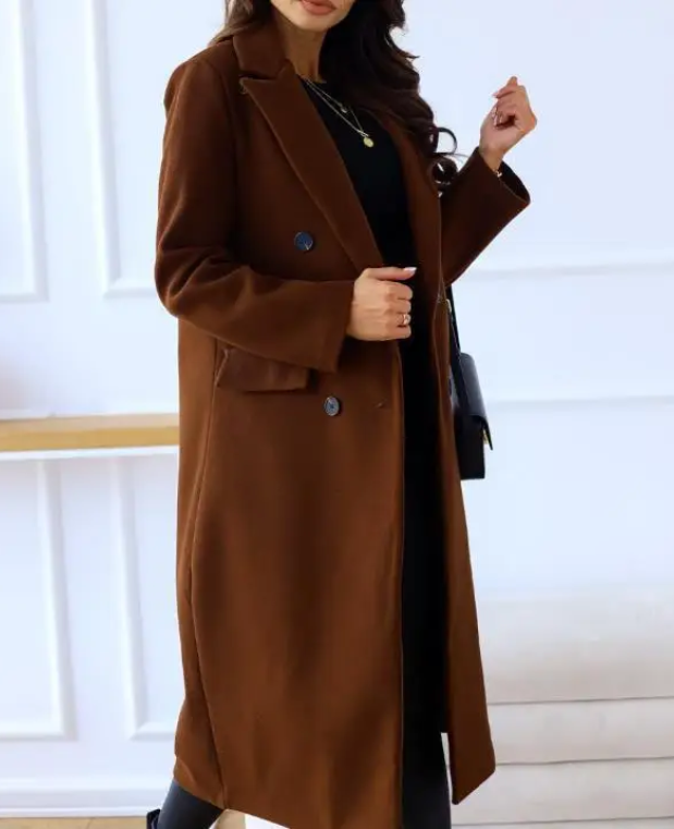 Soledad | Classic and elegant winter garment.