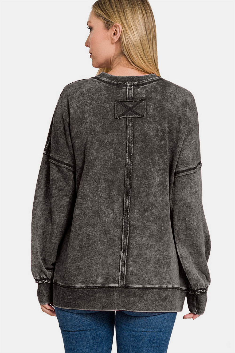 Isabel | Sweatshirt with an exposed seam and a crew neck and dropped shoulders