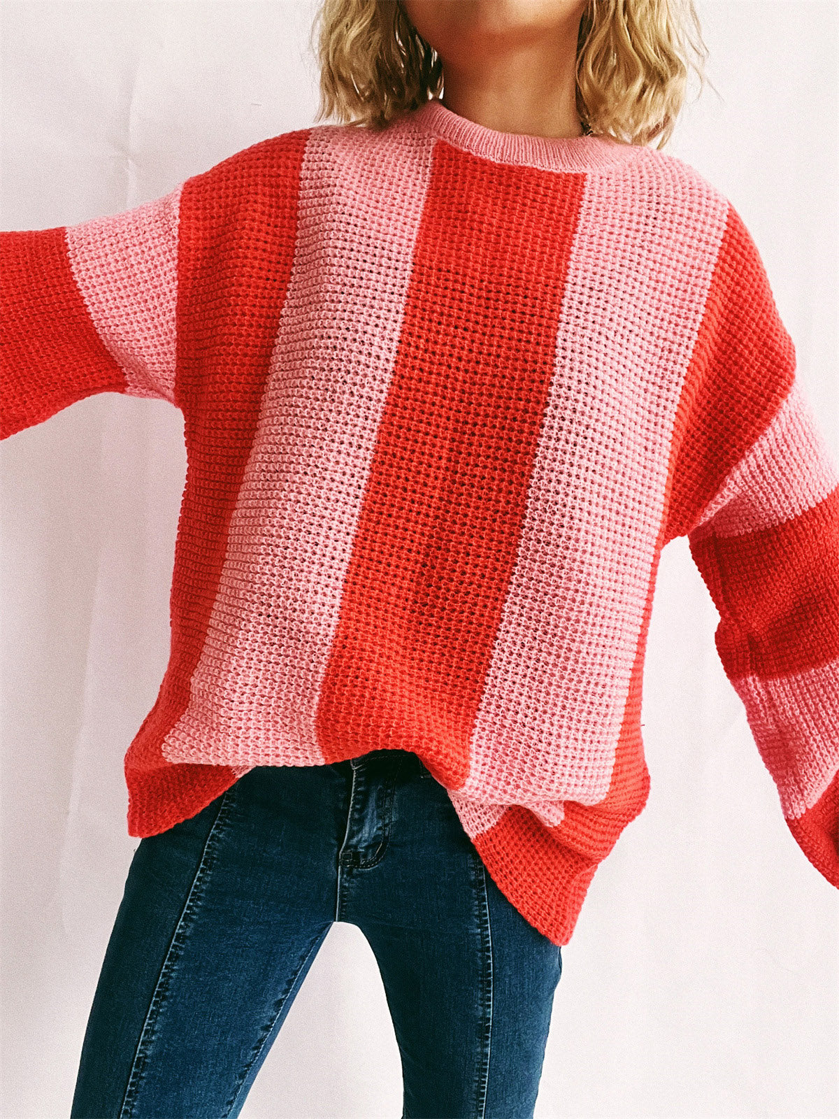 Ida | Color block sweater with a crew neck and long sleeves
