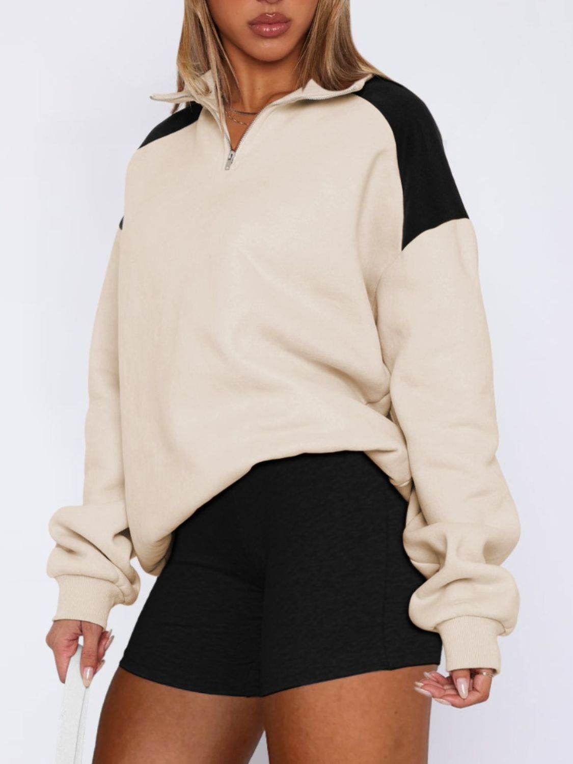 Regine | Long sleeve sweatshirt with contrast quarter zip
