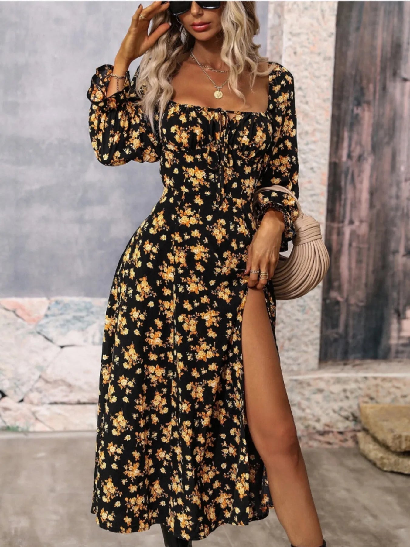 Grazia® | Elegant Square Neck Dress With Ruffle Sleeves And Floral Print