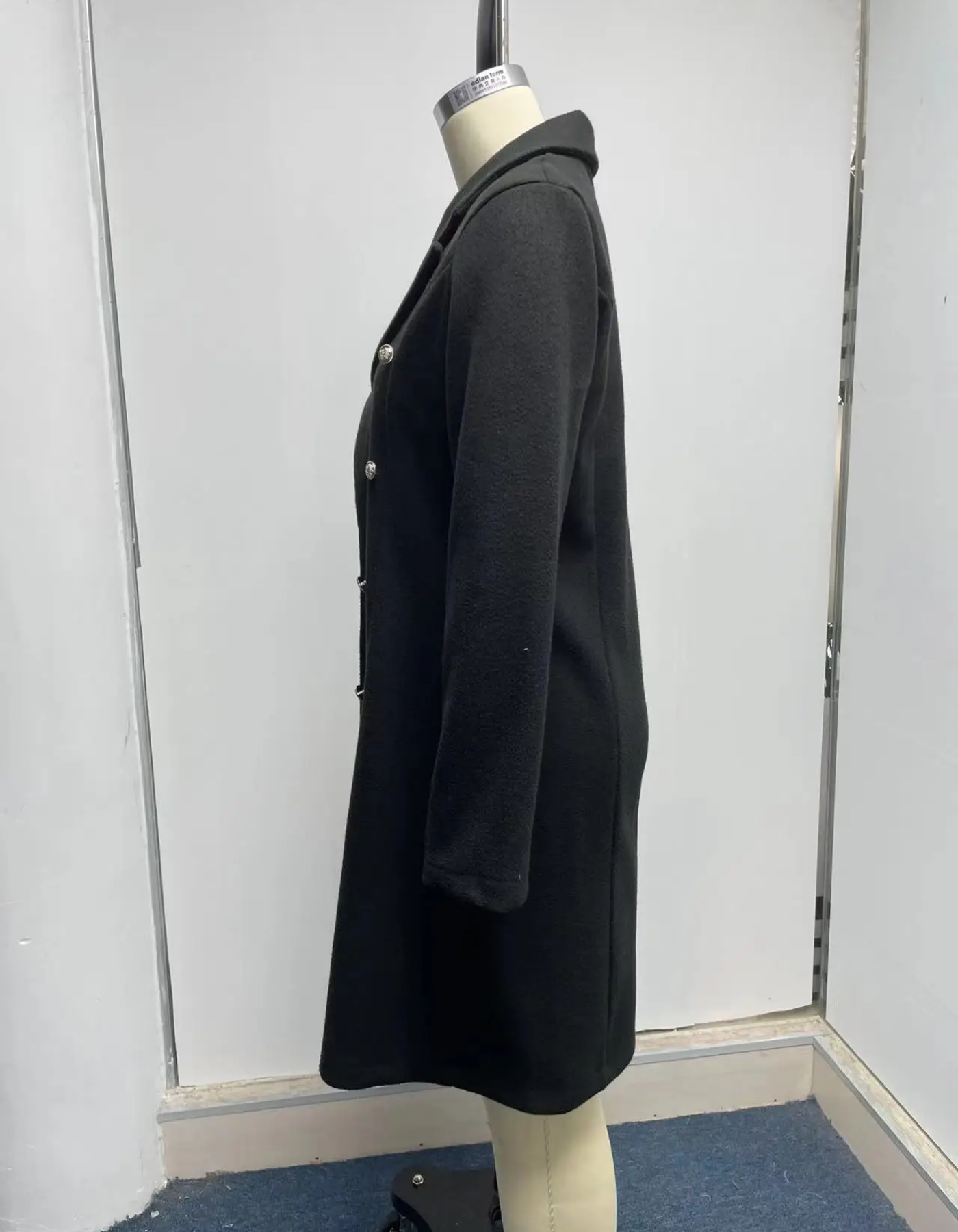 Hilda | Elegant and casual winter garment