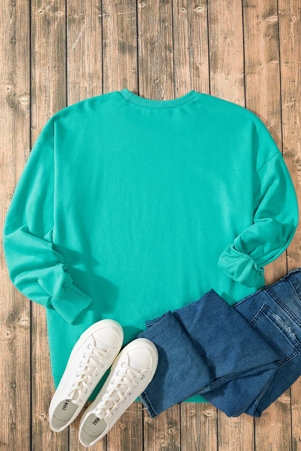 Claudia | Long-sleeved sweatshirt with a high, low crew neck