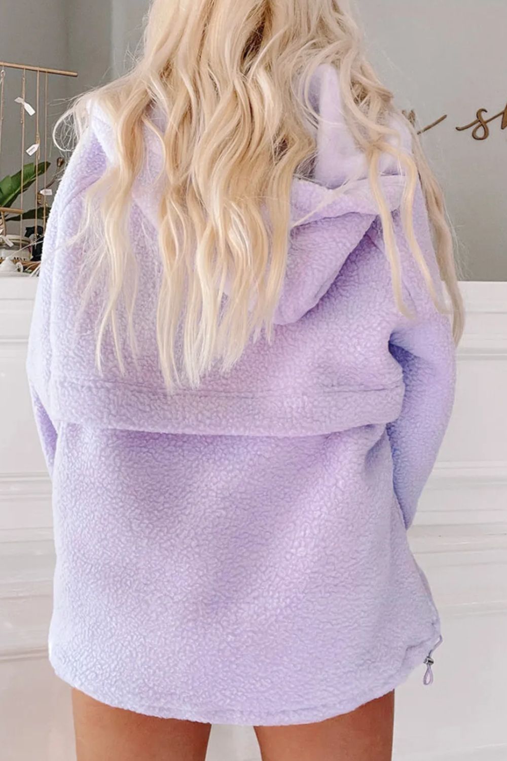 Dominique | Long sleeve hoodie with drawstring and half zip