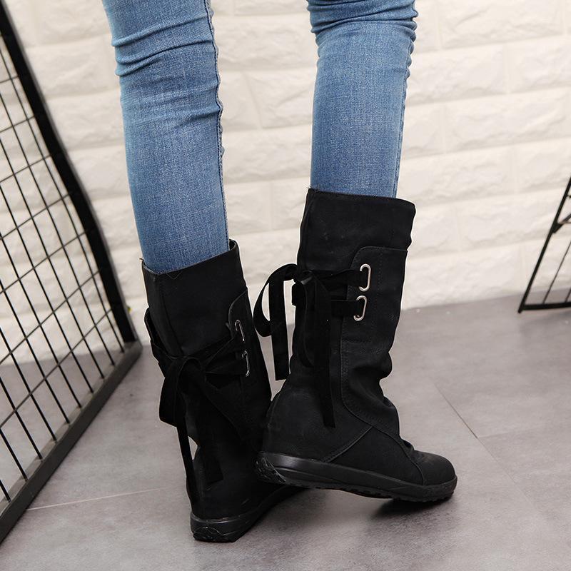 Odalis | Custom-made, supportive orthopedic boots
