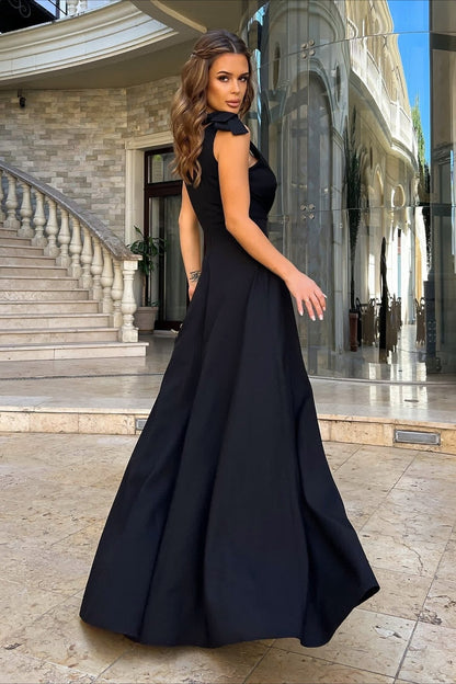 Elegant Long Sleeveless Party Dress