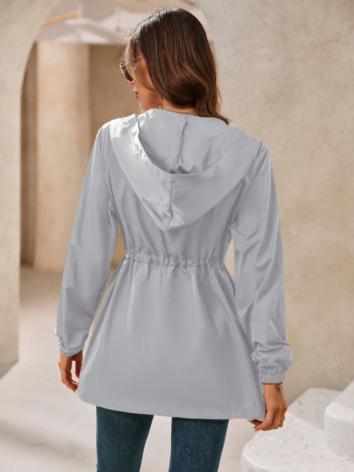 Elvira | Waterproof, long-sleeved outdoor windbreaker with hood