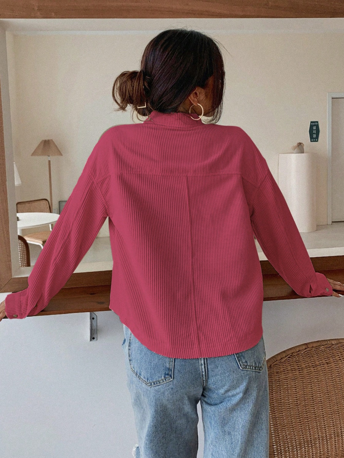 Estefanía | Honey colored down jacket with pockets and collar and snap fasteners