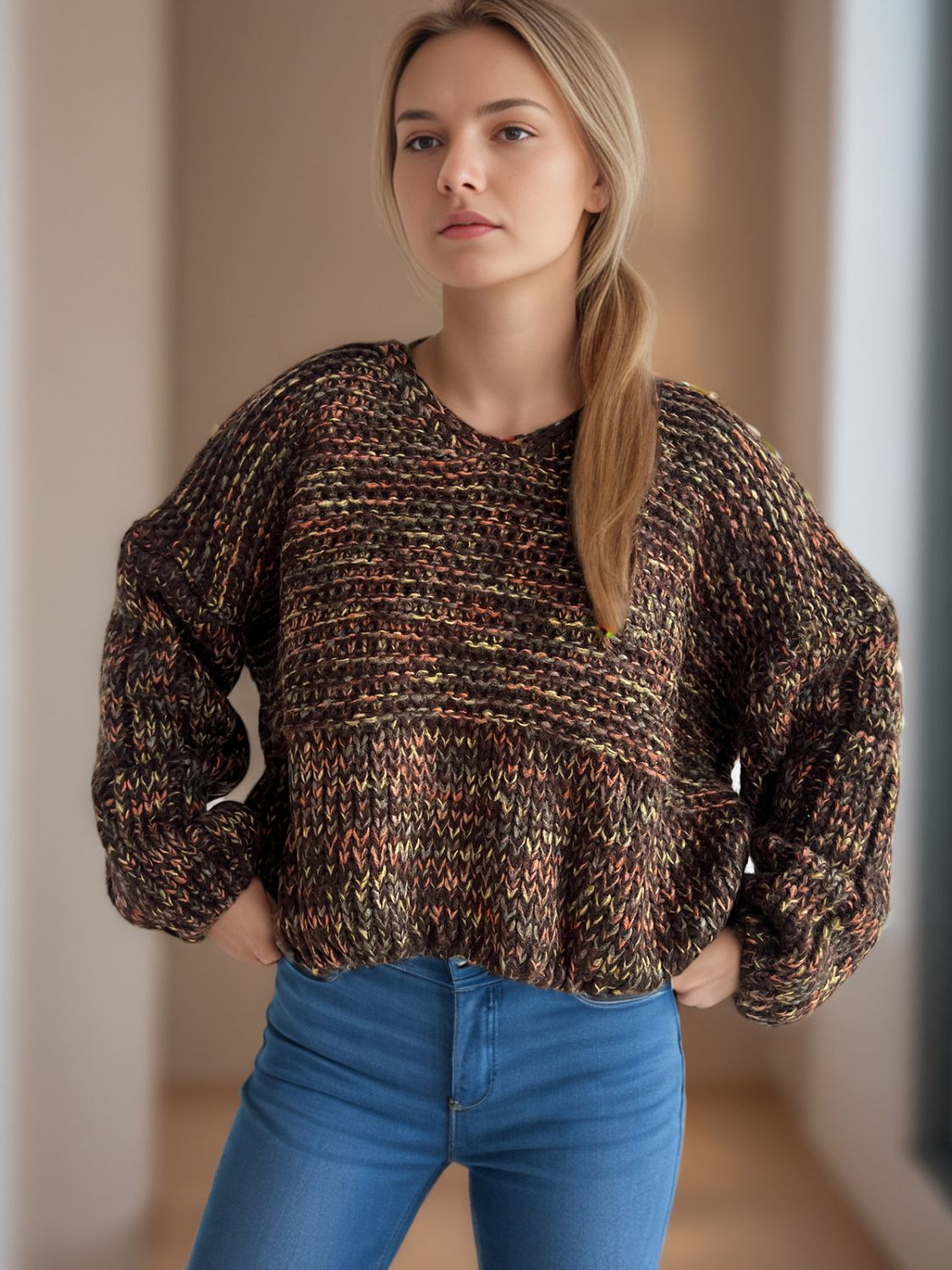 Iliana | Long-sleeved sweater with low shoulders