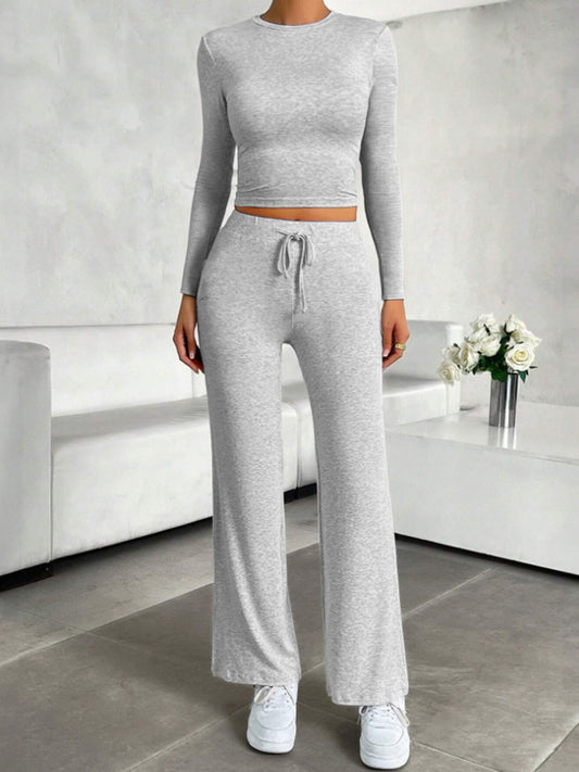 Melisa | Set consisting of a long-sleeved crew neck top and drawstring trousers