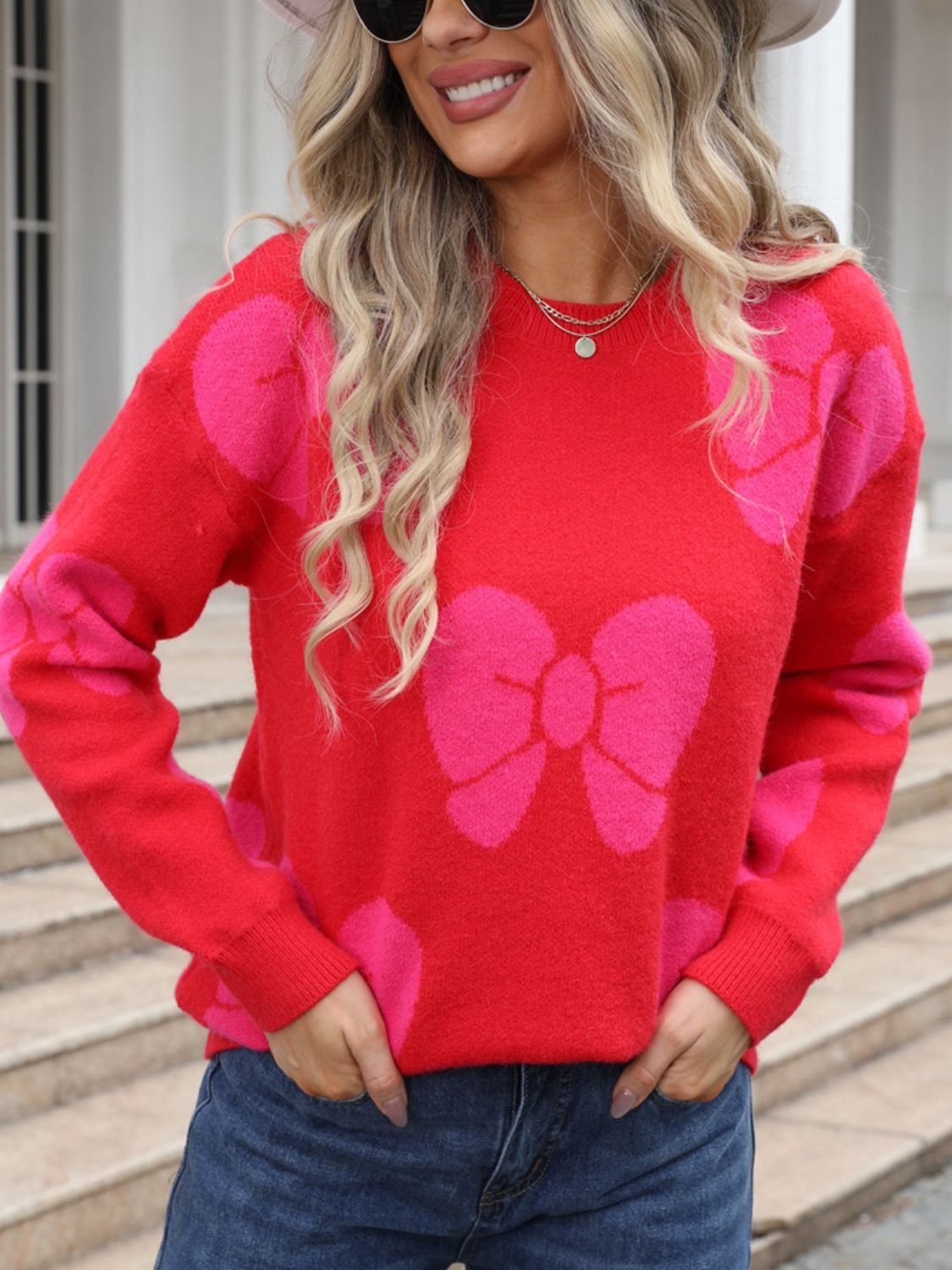 Camila | Round neck sweater with dropped shoulder and bow