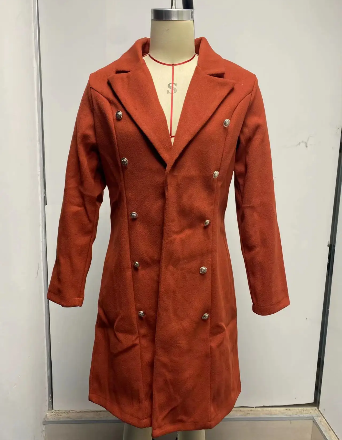 Hilda | Elegant and casual winter garment