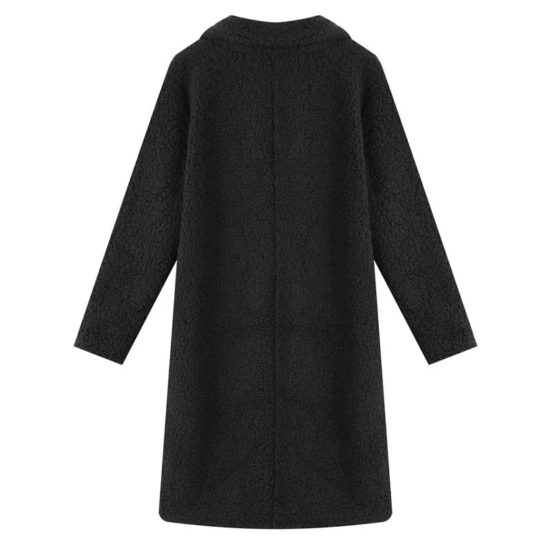 Gertrudis | Effortless and chic winter garment