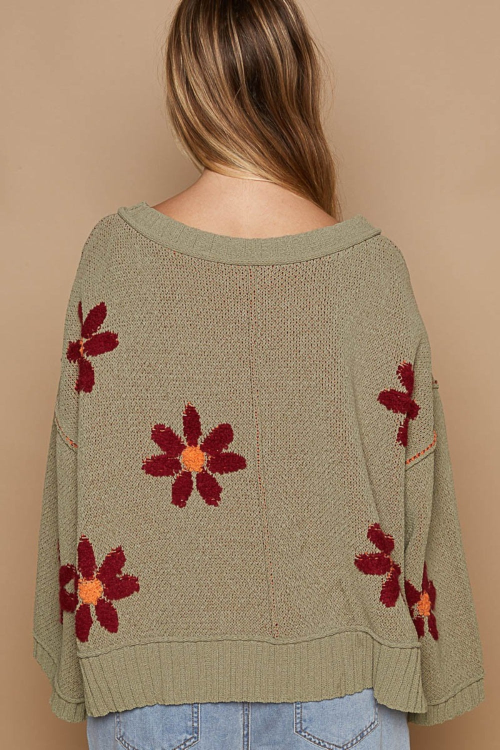 Gertrud | Floral chenille V-neck sweater