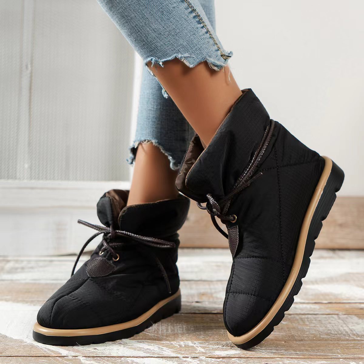 Melisa | Custom-made, supportive orthopedic boots