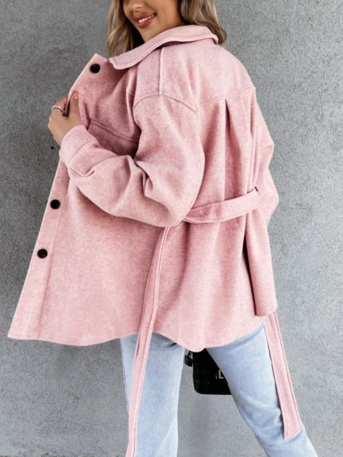 Olivia | Collared neck jacket with tied pockets and collar