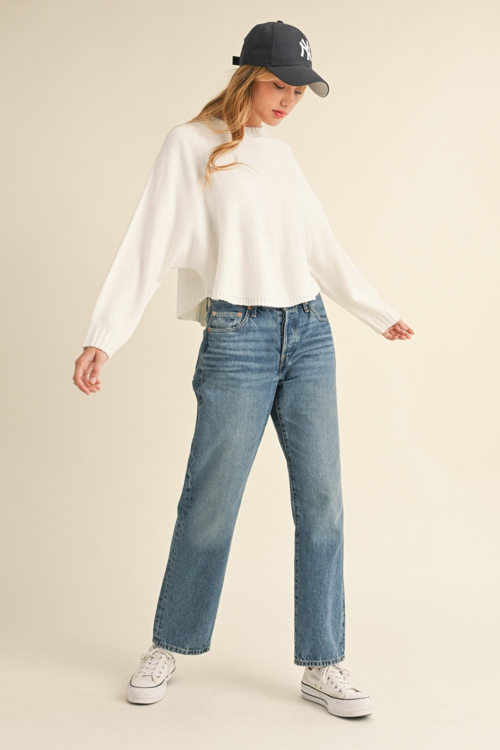 Alicia | Short crew neck sweater with dolman sleeves from Mable