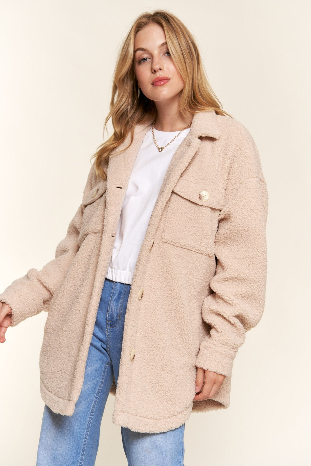 Nina | And the Why Teddy Sherpa button-down jacket with a curved hem