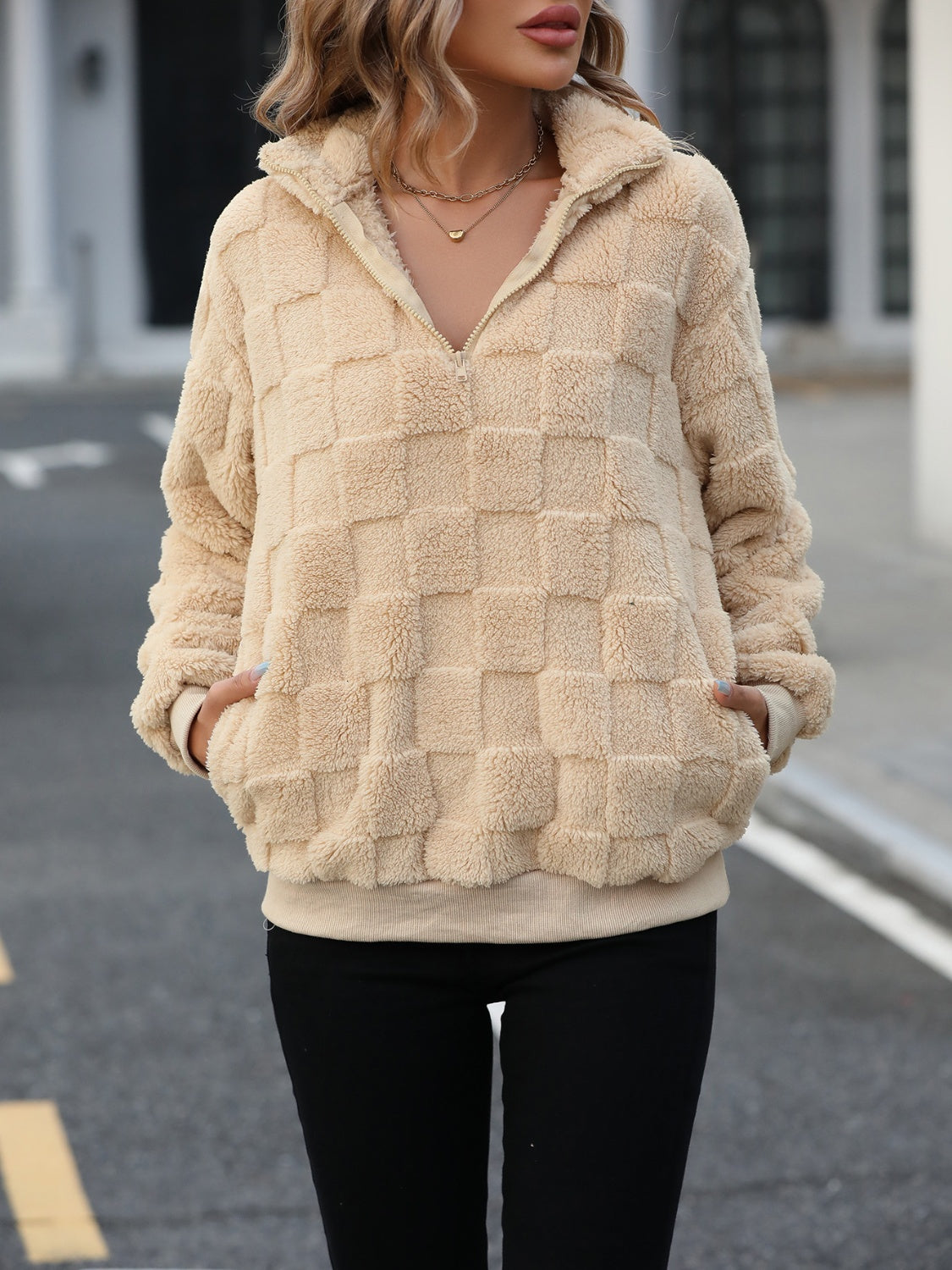 Monica | Fluffy long-sleeved quarter-zip sweatshirt