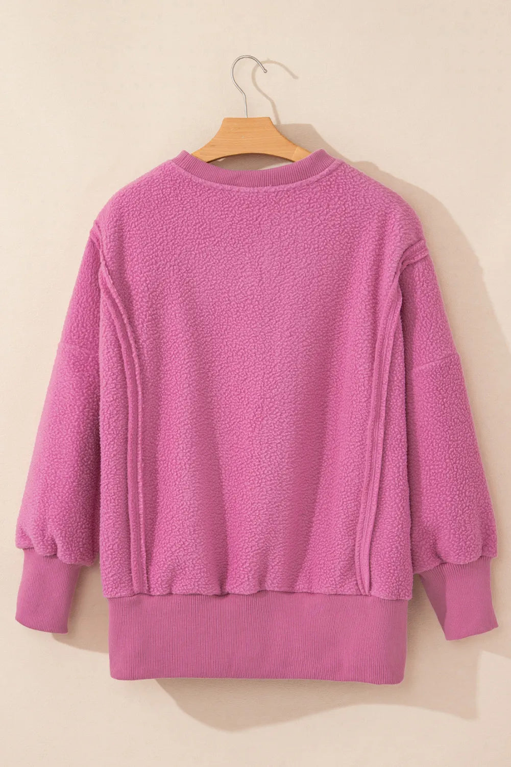 Lucie | Long-sleeved sweatshirt with a slit and a crew neck