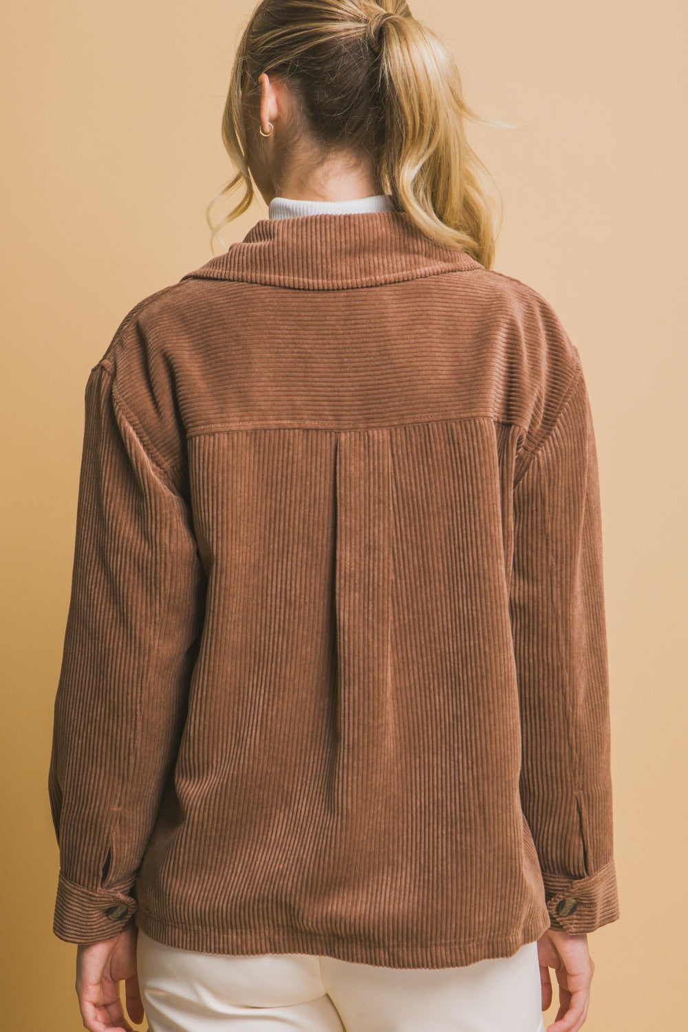 Brenda | Love Tree corduroy jacket with buttons and Sherpa interior