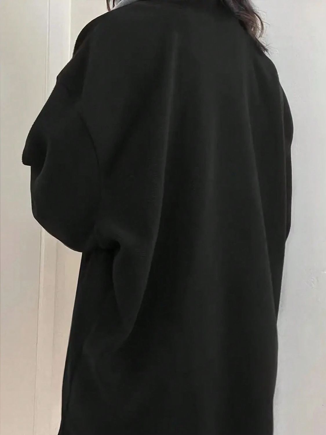 Ingrid | Contrasting long-sleeved sweatshirt with dropped shoulders