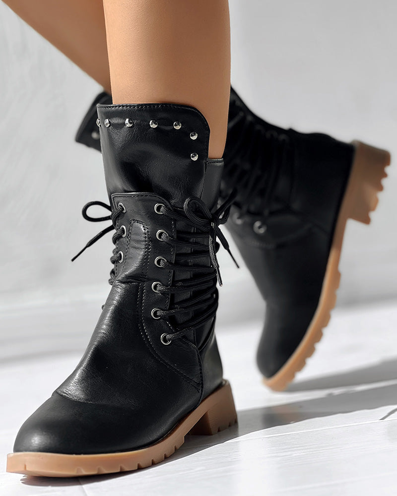 Helga | Modern and supportive orthopedic boots.