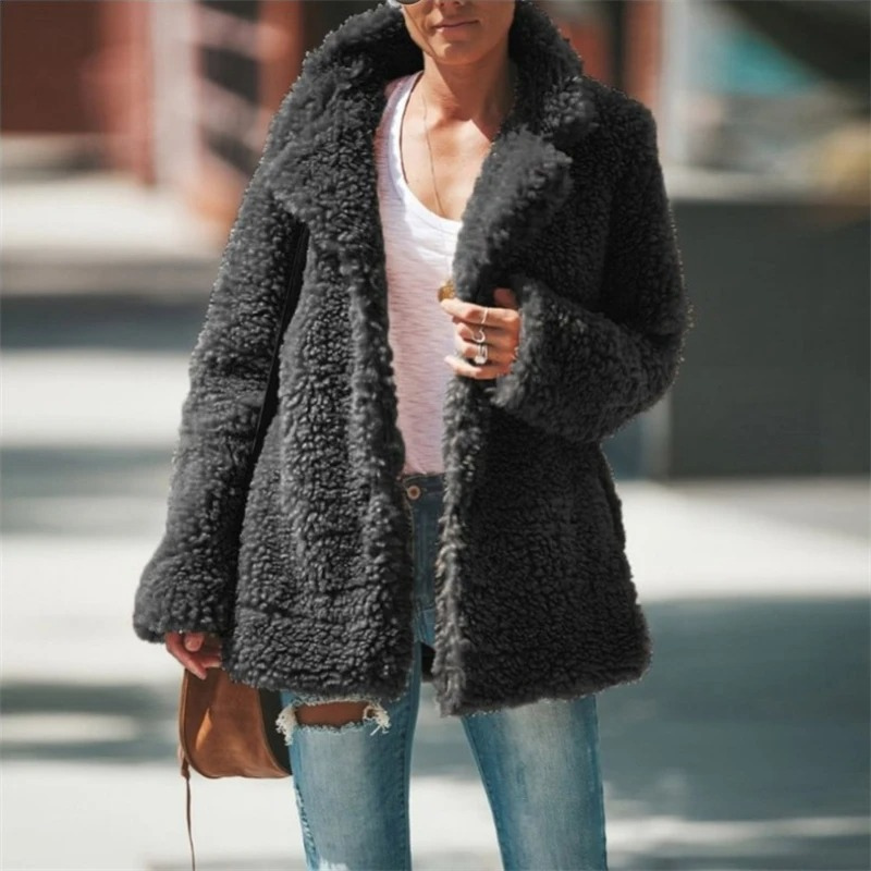 Ariadna | Timeless and elegant winter clothing