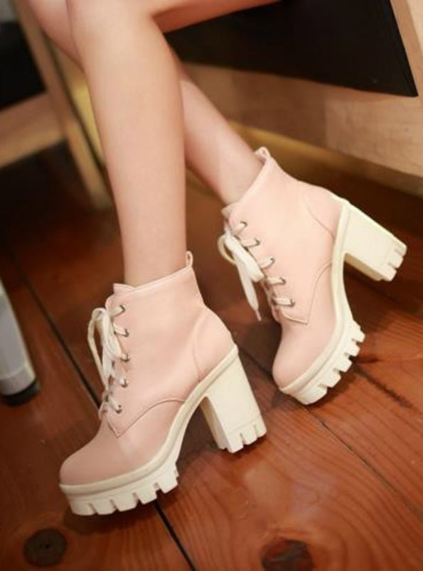 Clara | Durable and supportive orthopedic heels