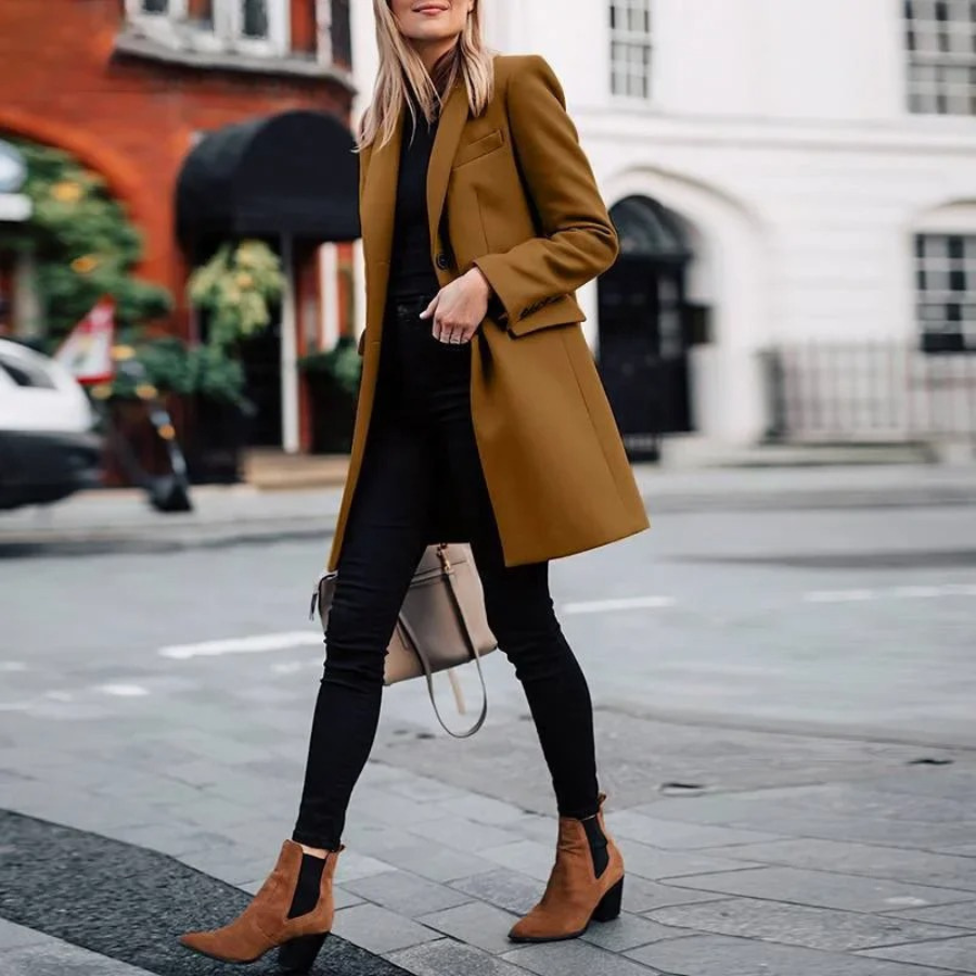 Petra | Effortless and trendy winter garment