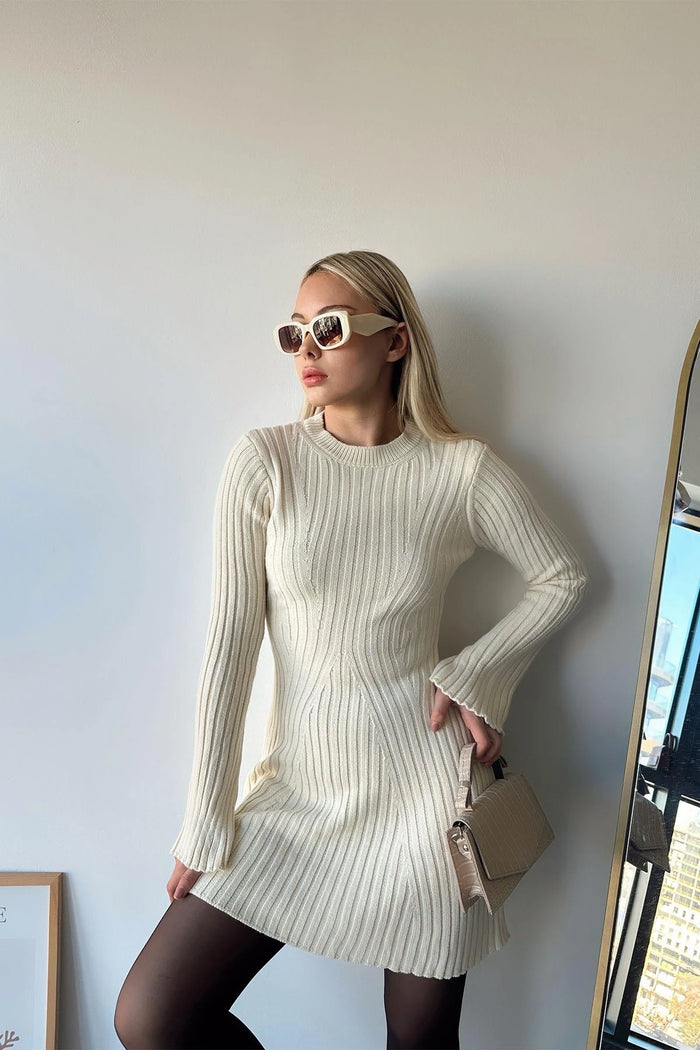 Melisa® | Long-Legged Miniature Rippmuster