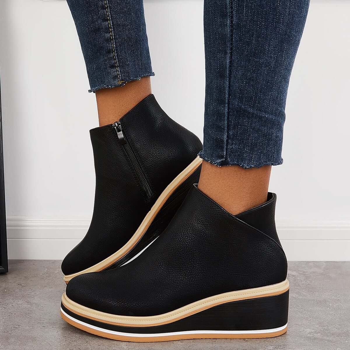 Hana | Casual and supportive orthopedic boots.