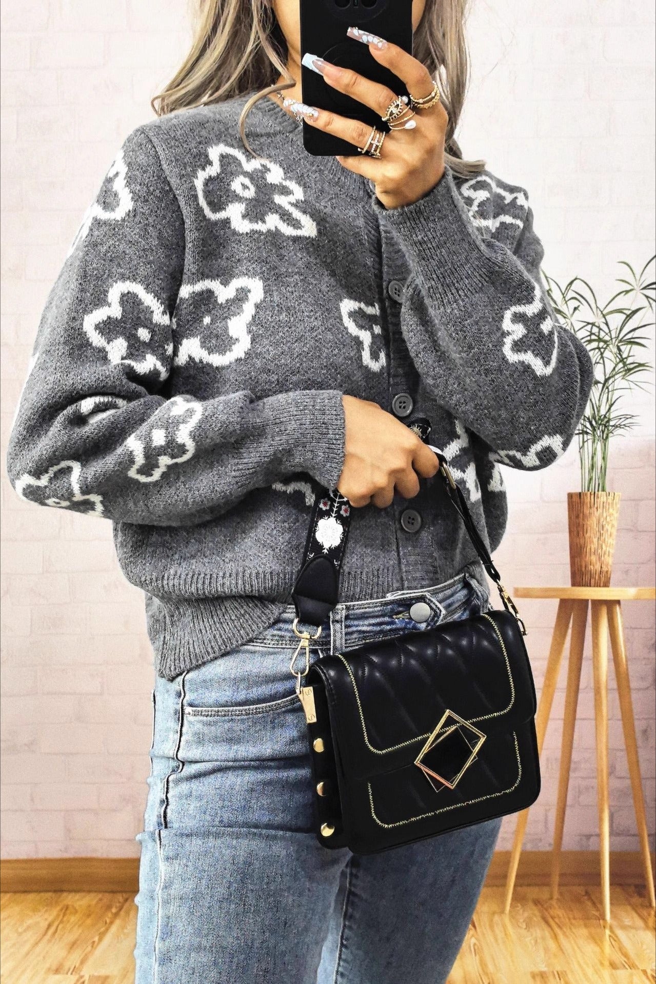 Floral Jacquard Short Single-Row Button Knit Cardigan