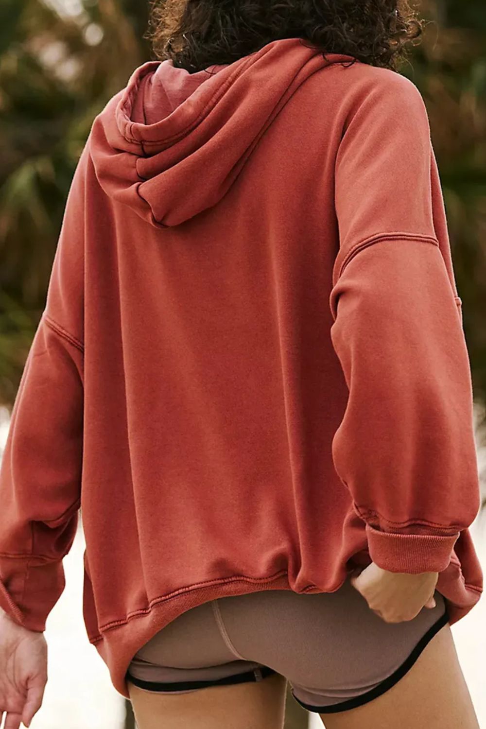 Violeta | Long sleeve hoodie with drawstring and dropped shoulders