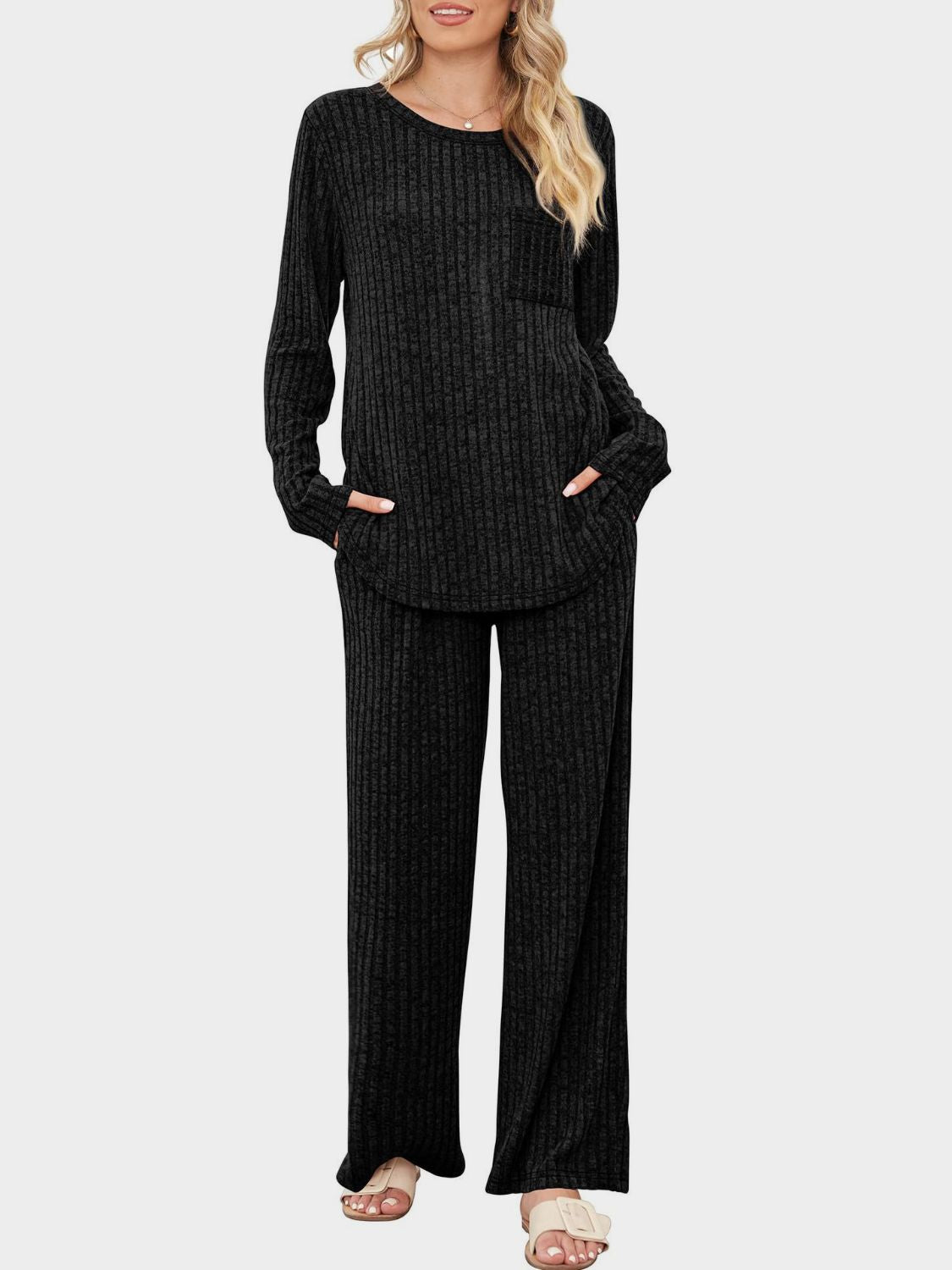 Henriette | Set consisting of a long-sleeved top and crew-neck trousers