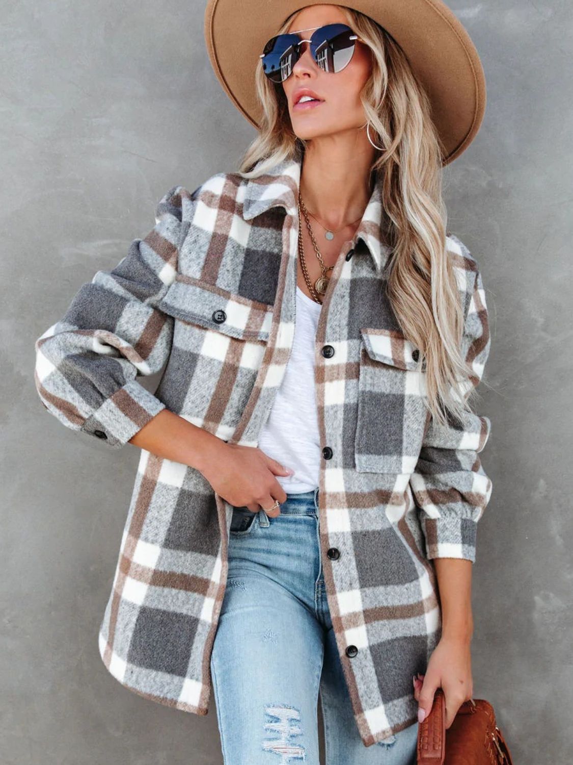 Adela | Checked, long-sleeved jacket with a collar
