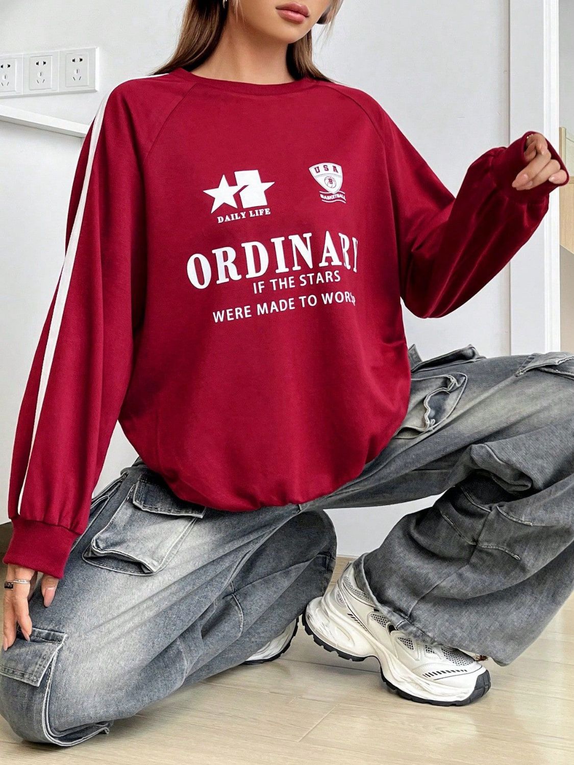 Marta | Long sleeve crew neck sweatshirt with letter graphic