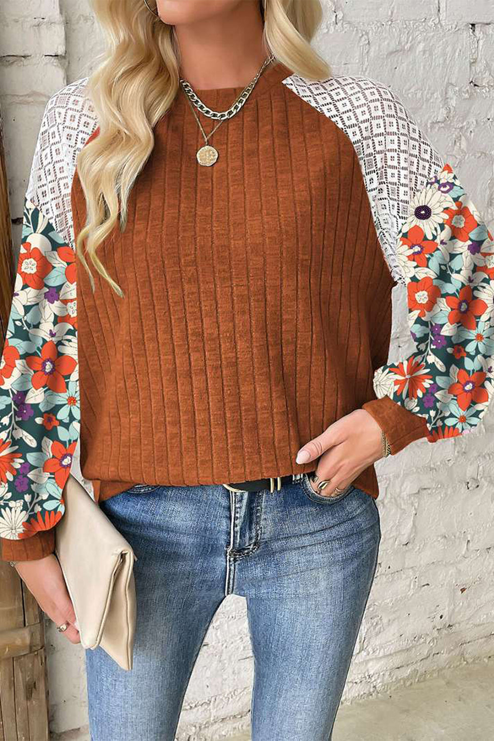 Irma | Fashionable and effortless winter blouse