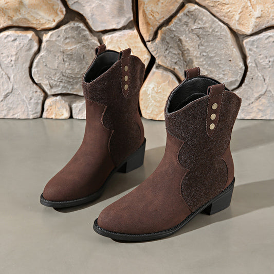 Alba | Suede boots with a pointed toe and block heel